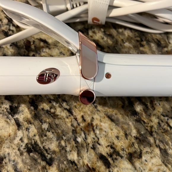 T3 SINGLEPASS CURL 1.25" - Picture 6 of 10